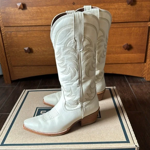 Tecovas Annie Cowboy Boots in Ivory Leather size 7 - Picture 2 of 6